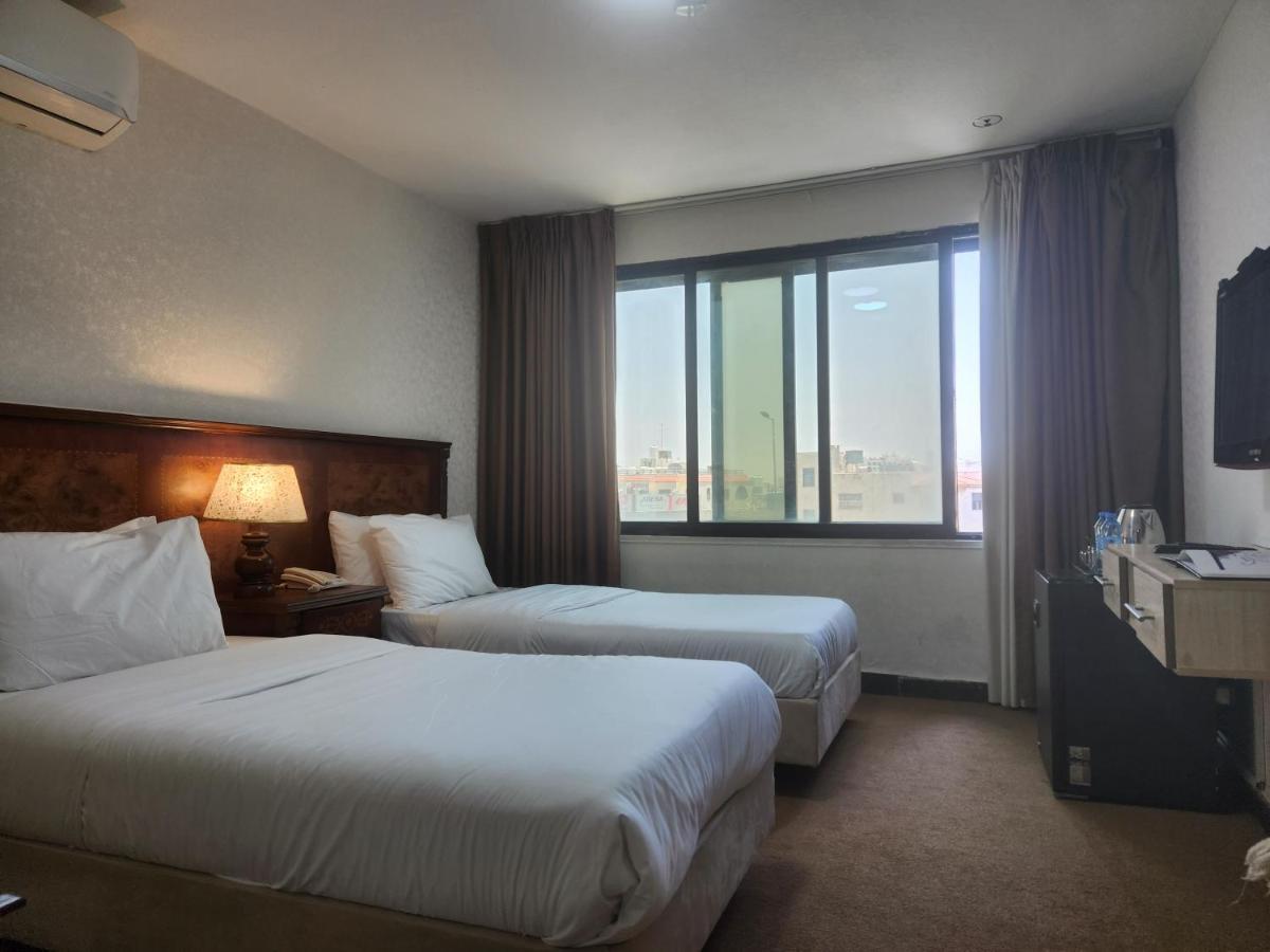 Hotel Orchid 3*
