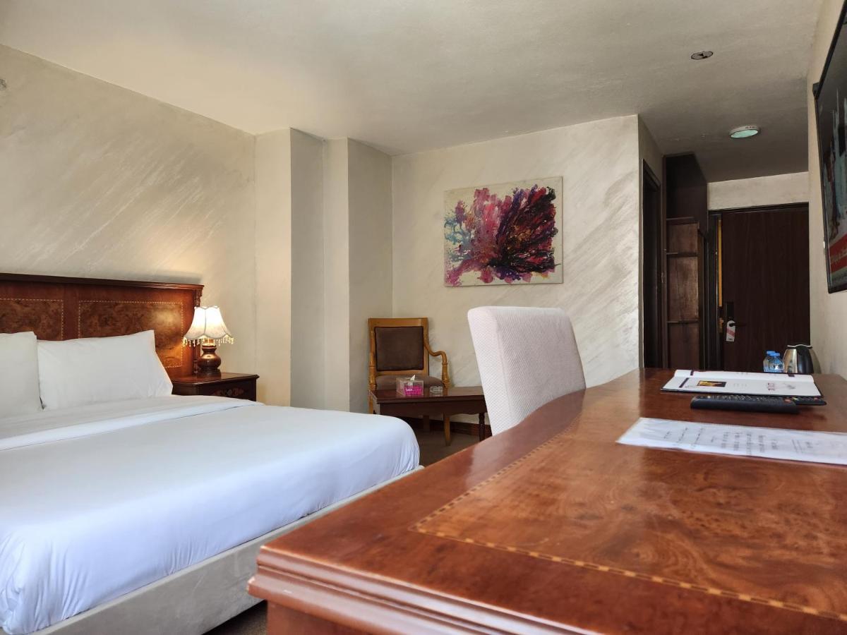 Orchid Hotel